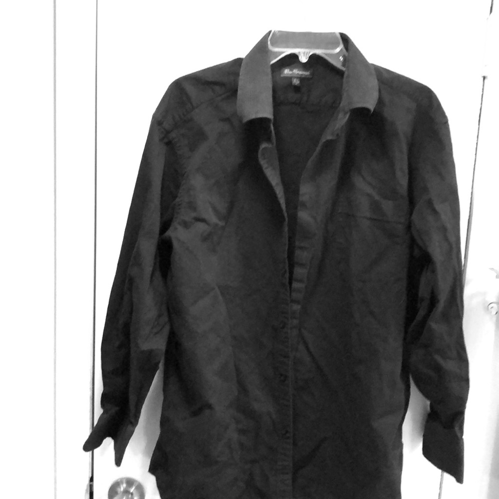 Black shirt